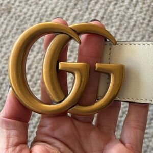 NWOT! Gucci Women's Ivory Belt with Gold GG Buckle/ with dust bag